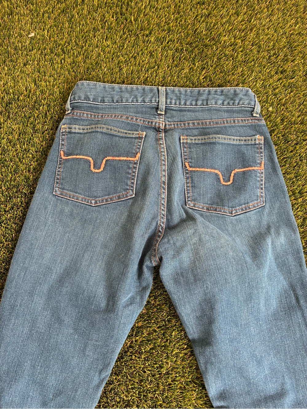 lola Women’s Light Blue Flared Jeans with Frayed Hem - Picture 6 of 7